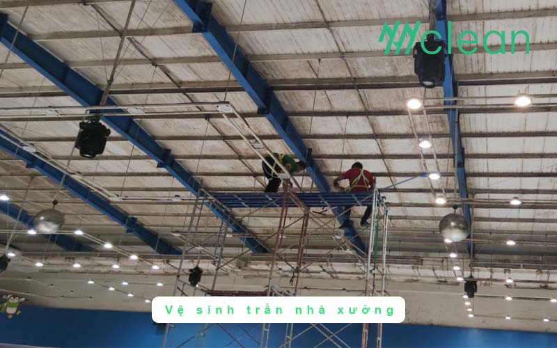 Vệ sinh trần nhà xưởng